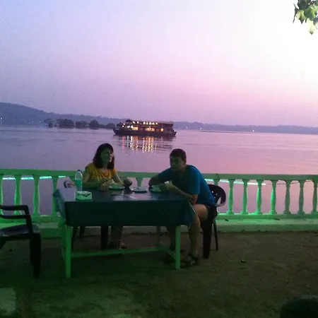 Pauline Villa Riverfront